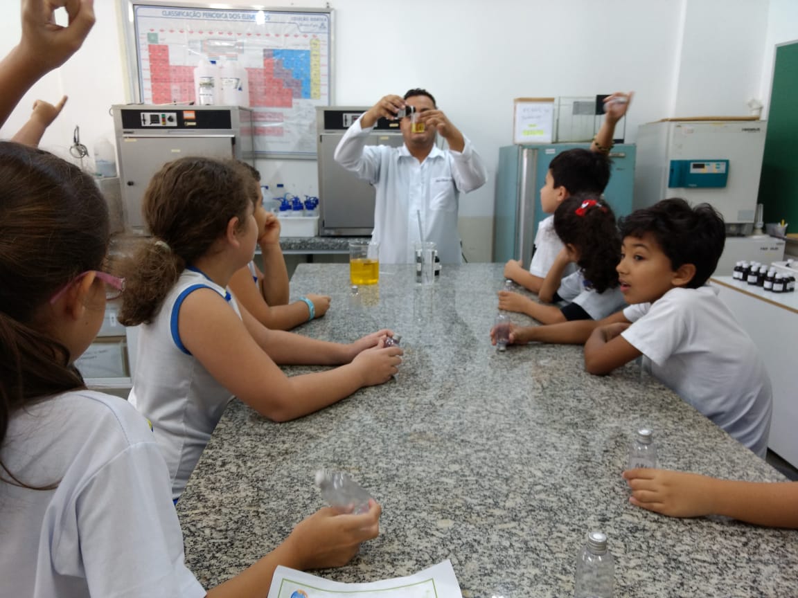 Conforme informamos junto à essência enviado no dia das mães, seguem algumas fotos do dia em que ela foi elaborada.