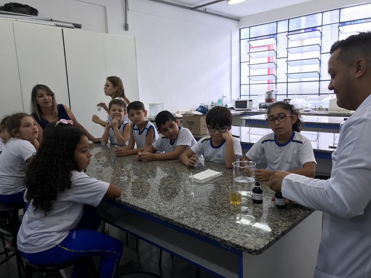 Conforme informamos junto à essência enviado no dia das mães, seguem algumas fotos do dia em que ela foi elaborada.