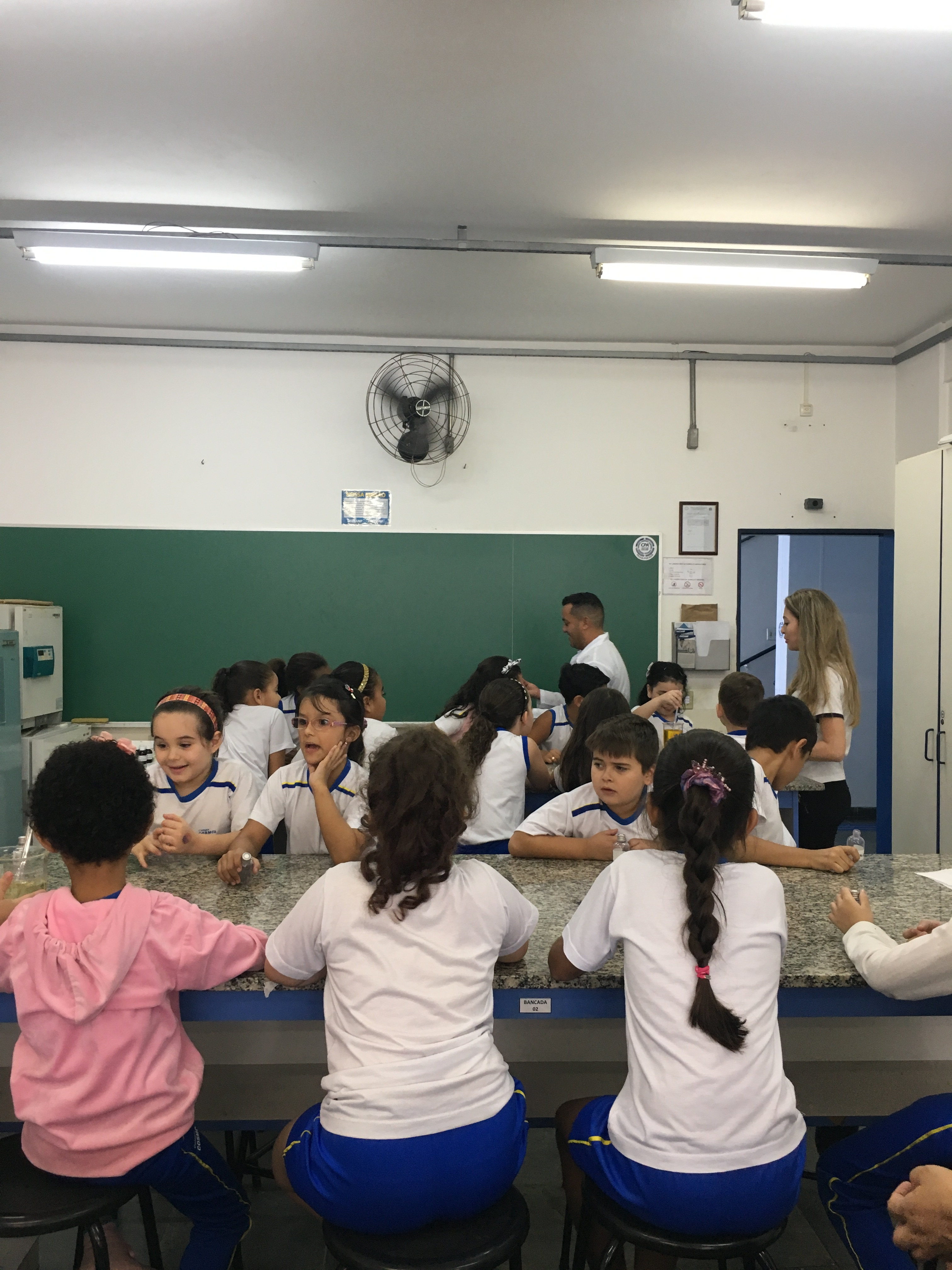 Conforme informamos junto à essência enviado no dia das mães, seguem algumas fotos do dia em que ela foi elaborada.