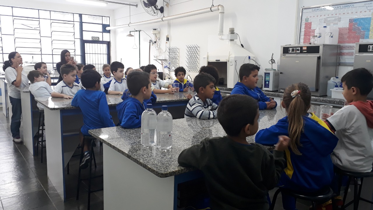 Conforme informamos junto à essência enviado no dia das mães, seguem algumas fotos do dia em que ela foi elaborada.