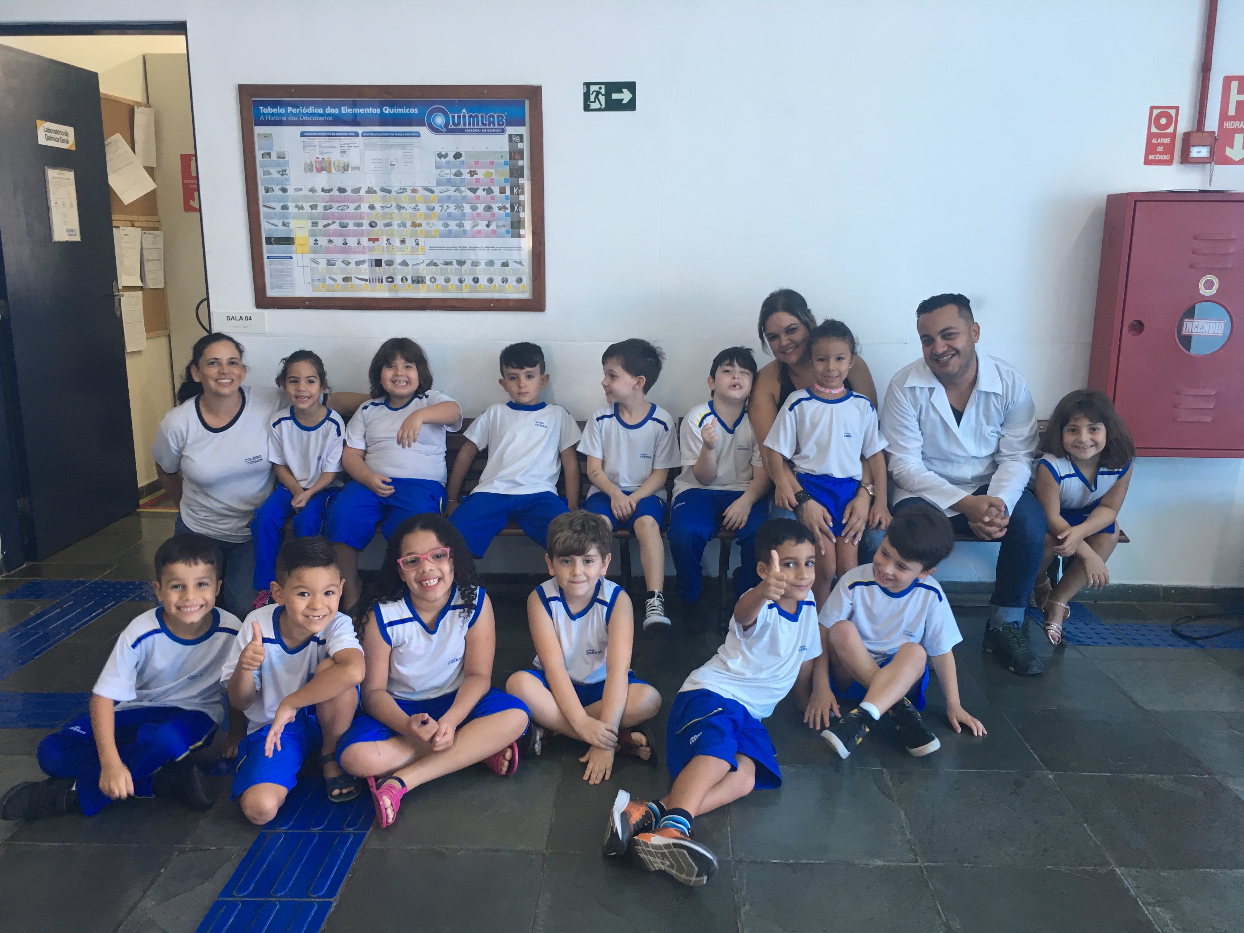 Conforme informamos junto à essência enviado no dia das mães, seguem algumas fotos do dia em que ela foi elaborada.