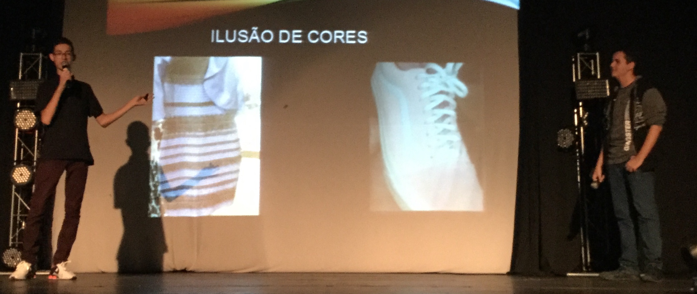 No último sábado (18/05/19) realizamos a Mostra Cultural Multidisciplinar dos 9º anos e Ensino Médio. Os objetivos foram: ampliar o repertório cultural de nossos alunos; oportunizar experiências pedagógicas contextualizadoras, relacionando teoria e prátic