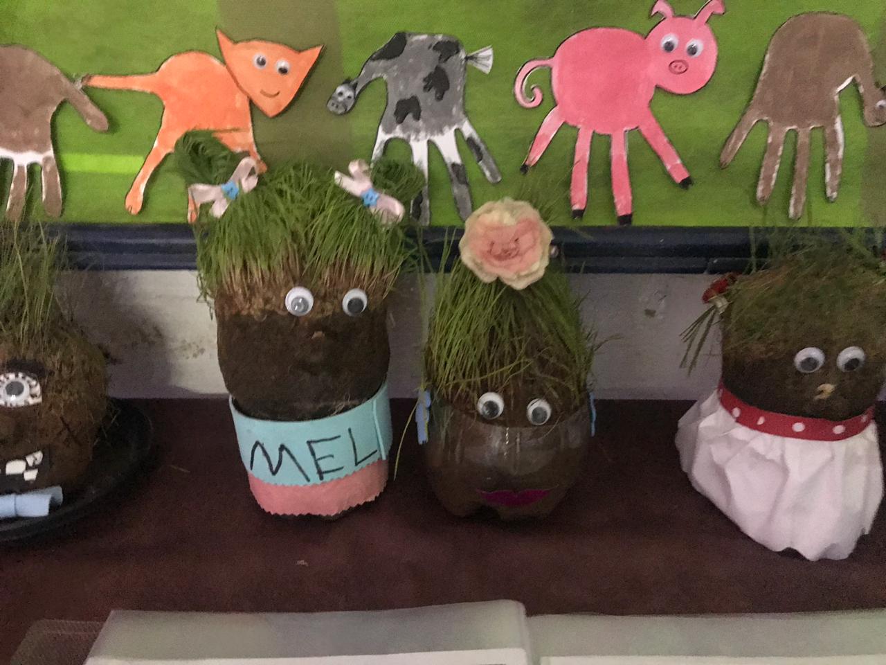 De fevereiro a setembro, alunos, professores, auxiliares, familiares...Todos estiveram envolvidos na elaboração do projeto “Tempo, formas, cores e sensações”. A exposição em 14/09 foi um enorme sucesso graças à dedicação e empenho de todos envolvidos. Rec